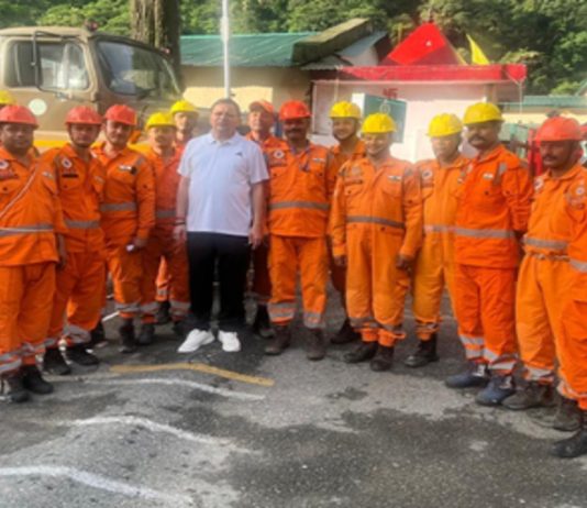 Uttarakhand CM interacts with rescue team before Uttarkashi deployment; Badrinath highway blocked near Pipalkoti