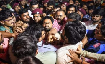 Delhi Police detain 28 JNU students, including JNUSU president, during protest march