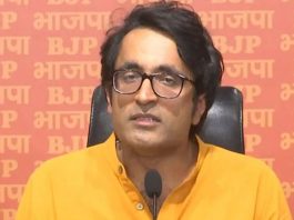 “Speaks like local goon: BJP hits back at Rahul Gandhi for “insulting” PM Modi