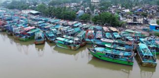 Orange alert as cyclone ‘Ditwah’ nears coasts of TN, Puducherry