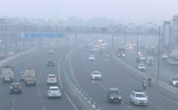 Delhi air quality improves slightly; AQI at 370, remains in ‘very poor’ category