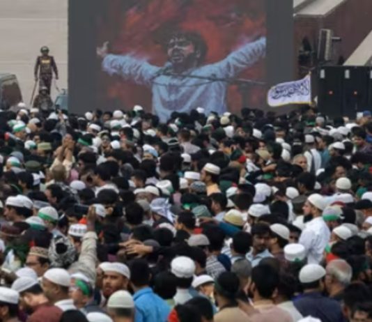 Bangladesh: Inqilab Moncho reminds govt of deadline day for Hadi’s murder trial as fresh protest erupts in Shahbagh