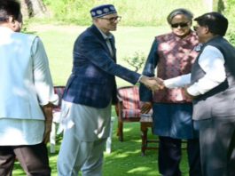 Jammu and Kashmir CM Omar Abdullah discusses key issues with Parliamentary panel led by Shashi Tharoor