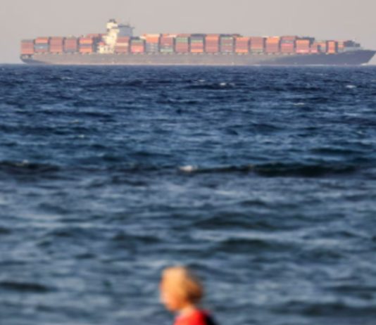 US CENTCOM disables oil tanker in Gulf of Oman over alleged blockade violation
