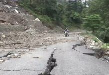 J-K: Heavy landslides damage Thannamandi-DKG-Bufliaz road; BRO continues restoration on war footing