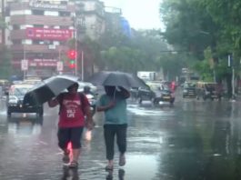 IMD forecasts heavy rain, strong winds over Mumbai; waterlogging disrupts Western Railway Services