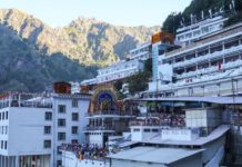 J-K: Vaishno Devi Yatra remains suspended due to adverse weather; devotees express disappointment